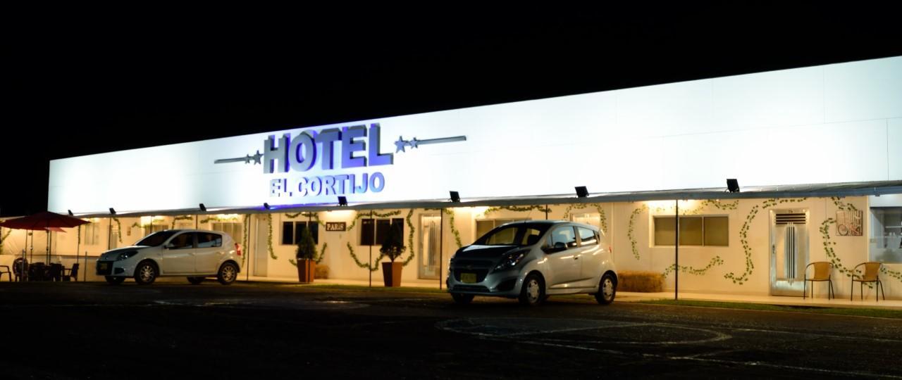 Hotel El Cortijo Санта-Роса-де-Кабаль Экстерьер фото
